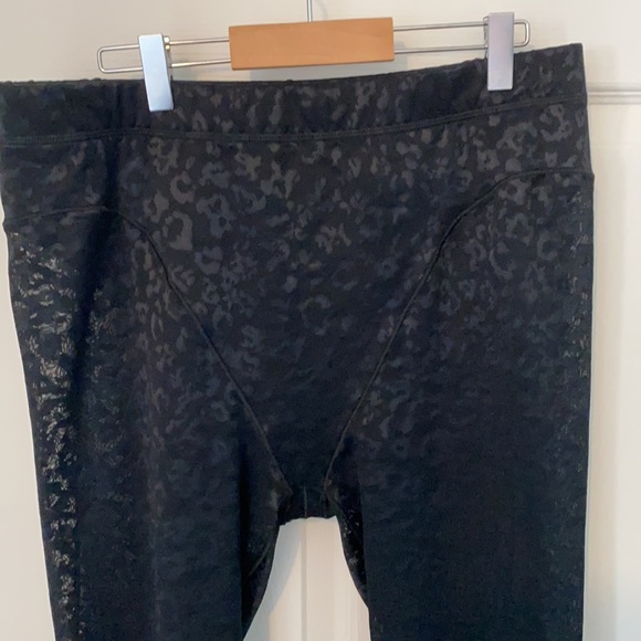 Fabletics High-Waisted Leopard Mesh Leggings - Picture 5 of 5